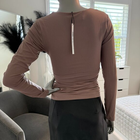 Susana Monaco x Revolve v neck gathered long sleeve Top Brown Sz S NWT - Picture 3 of 3
